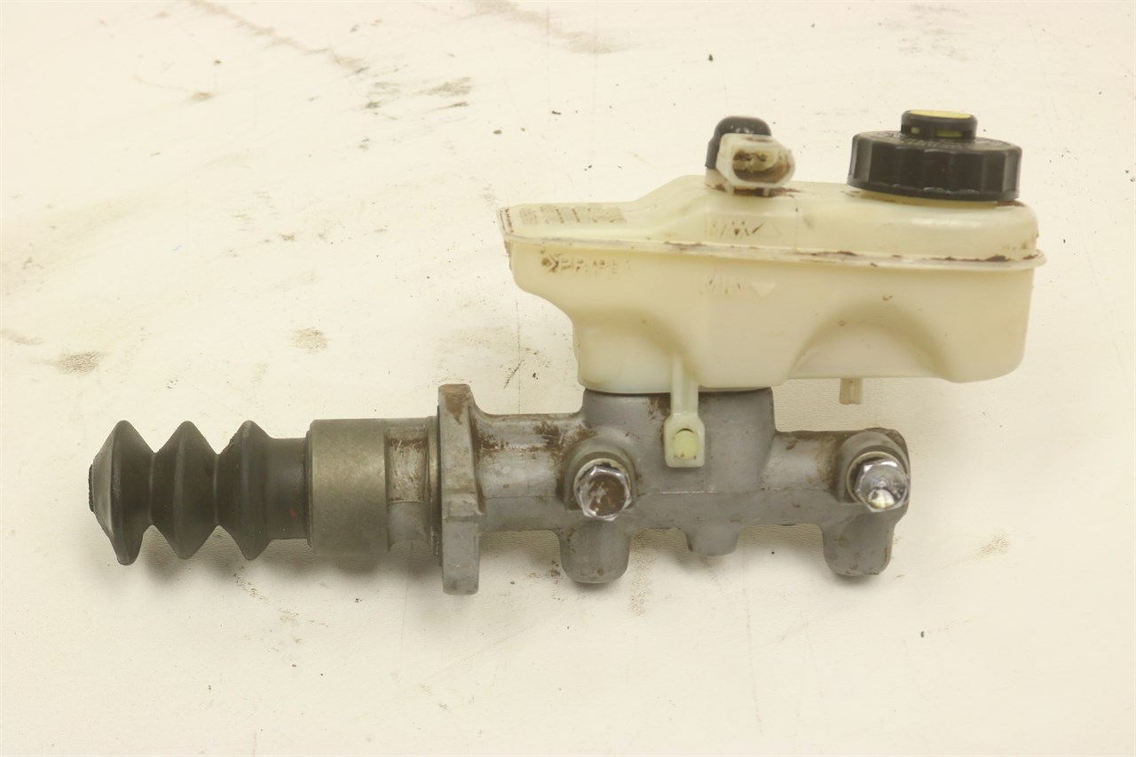 Polaris 20022006 Ranger 425 500 700 TM Brake Master Cylinder 1910447