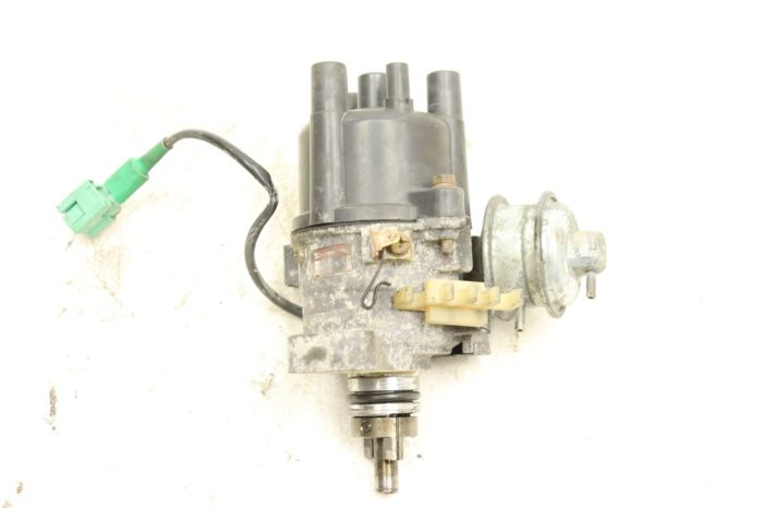 Daihatsu Hijet Mini Truck M-S83P 90 Distributor 32676