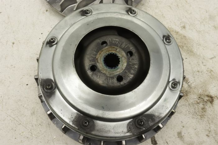 Q　904545 お急ぎ、 天板通気穴 Hisun HS Coleman 700 UTV 11 Primary Drive Clutch 21300-004-0000