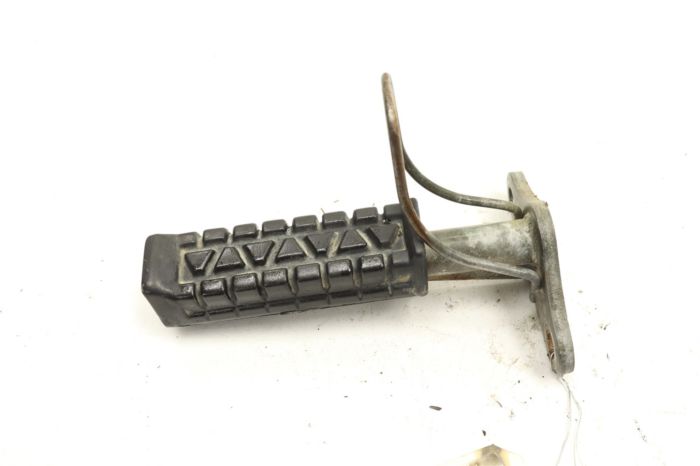 Yamaha Champ 100 88 Foot Peg Right 55X-27421-01-00 37250