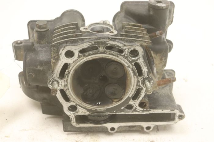 Kawasaki Mojave 250 96 Engine Head Valves 11008-1189 39885