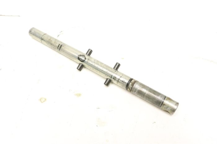 JOHN DEERE XUV GATOR SHAFT M810802 40464