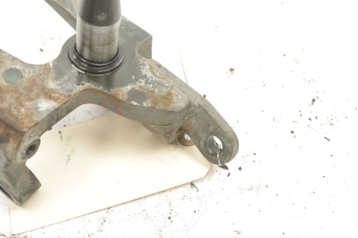 ka Kawasaki Bayou 300 99 Knuckle Spindle Right 39186-1084 41822