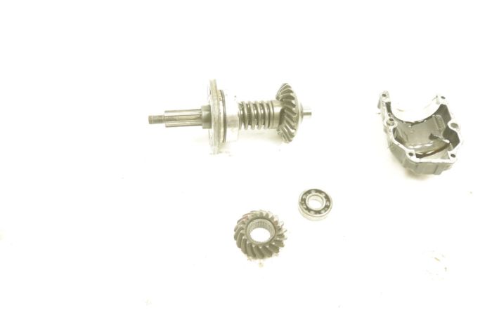 Yamaha Big Bear 350 89 Bevel Gears Output Shaft  48372