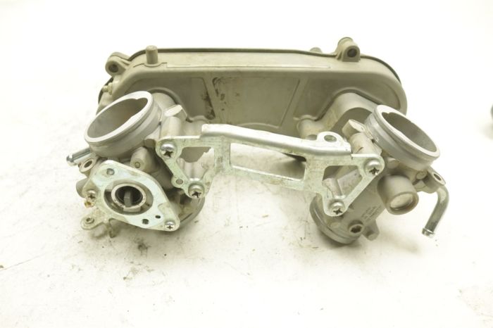 2021-2025 Kawasaki Ninja ZX-10R Throttle Bodies Assembly OEM 16163