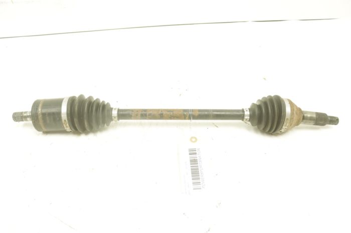 Can-Am Defender HD8 800 DPS 16 CV Axle Front 715900391 48975