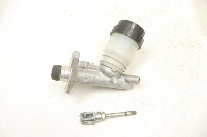 Can-Am Commander 1000 XT 12 Brake Master Cylinder 705600681 50102