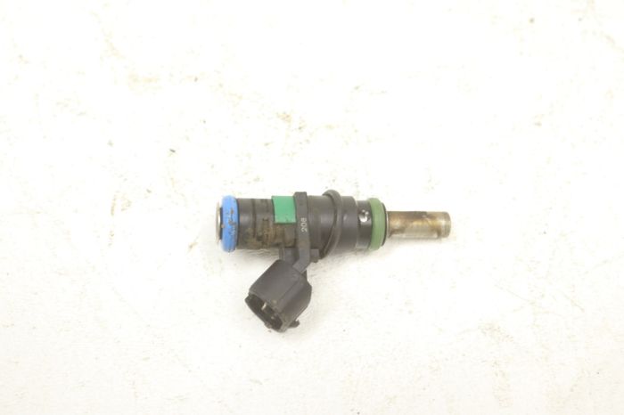 Can-Am Commander 1000 XT 12 Fuel Injector 420874830 #1 50102