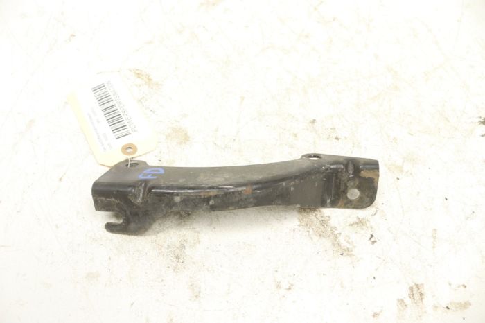 Can-Am Commander 1000 XT 12 Differential Front Support 705201721 50102