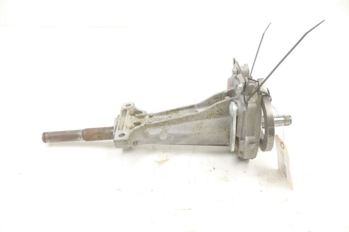 John Deere CS/CX Gator 05 Axle Housing Assembly Right Rear M811590 M811600 49177