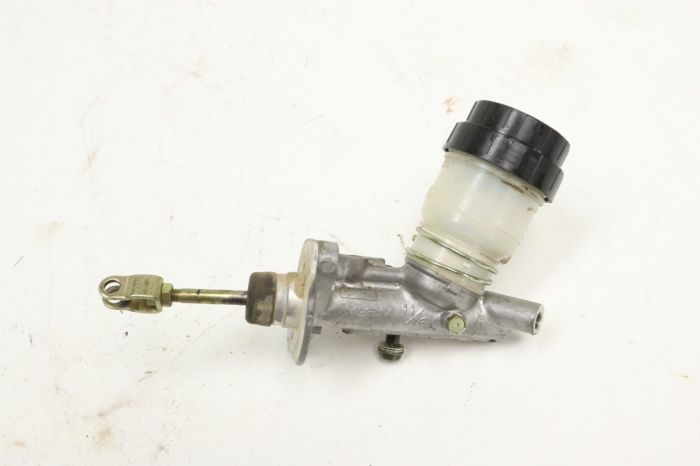 Kawasaki Mule 3010 Trans 05 Brake Master Cylinder 43015-1682