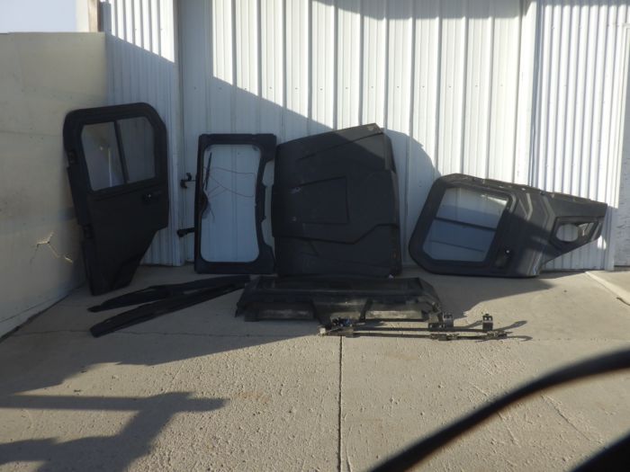 オフイン Honda Pioneer 700-4 Full Hard Doors Windshield Cab LOCAL PICK UP