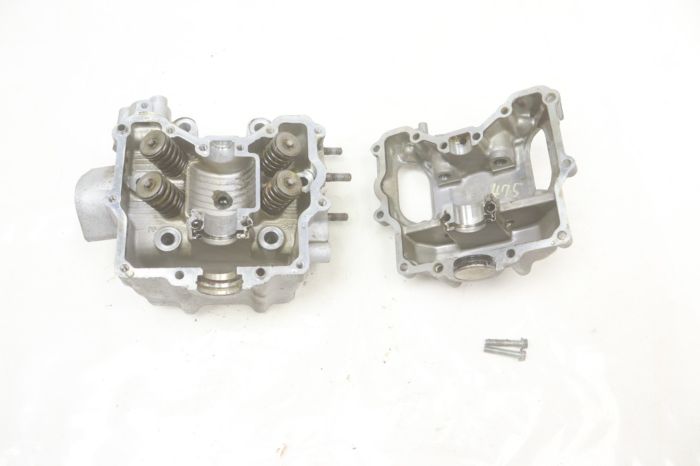 Kawasaki Prairie 400 4x4 01 Engine Head valves 11002-1342 52539