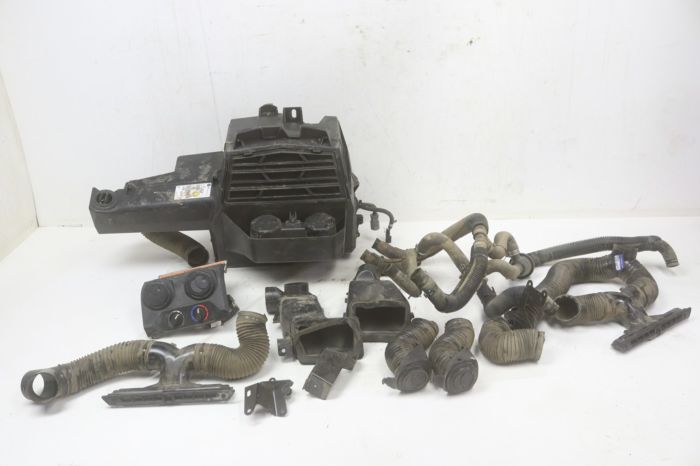 Can-Am Defender HD8 DPS CAB 21 HVAC Kit 520001536 705800451