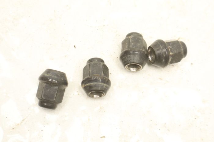 Can-Am Outlander 800R MAX XT 10 Lug Nuts 250100100 53385