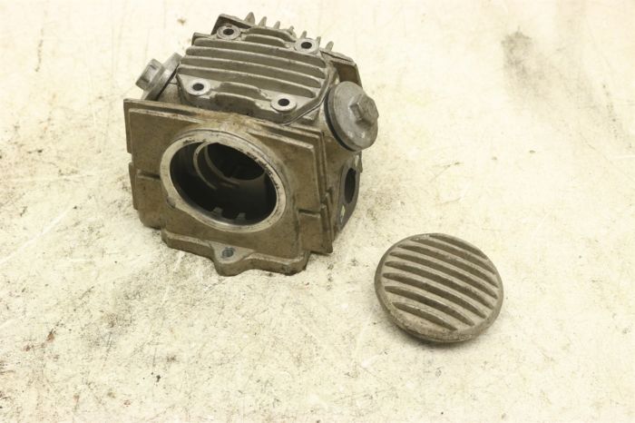 Bombardier DS 90 02 Engine Head A12201152000 19377 - Power