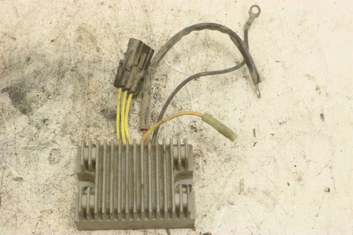 Polaris Hawkeye Sportsman 300 400 Voltage Regulator 4011182